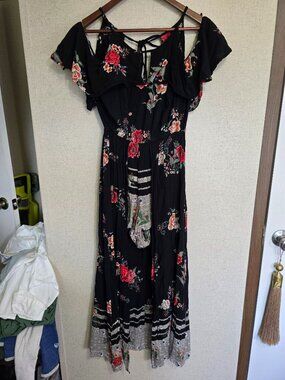 Angie Floral Off-Shoulder Romper Dress Black Red Womens Small Shorts Underneath